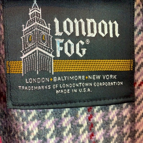 Vintage London Fog Trench Coat With Zip Out Lining - Picture 8 of 9